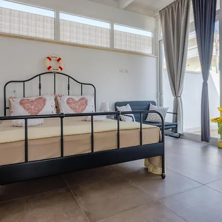 Luxury Seaside Chalet * Porto Cesareo